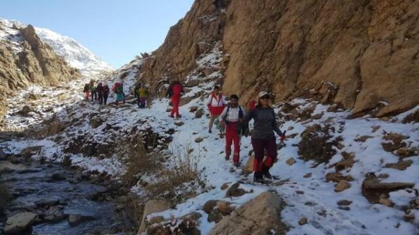 نجات 6 کوهنورد گرفتار استان فارس در ارتفاعات لنده